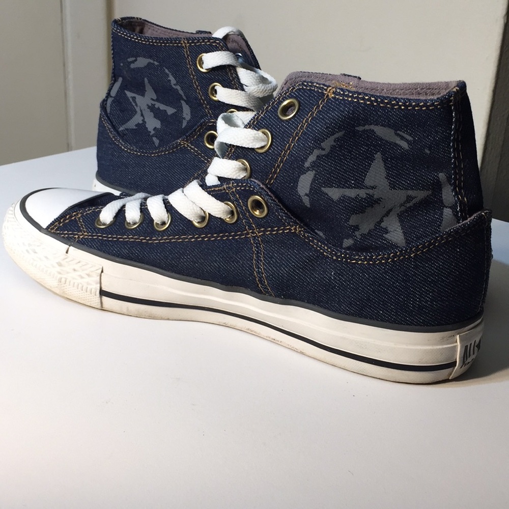 Denim converse men’s size 6 women’s size 8